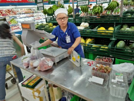ベトナム スーパーマーケット
