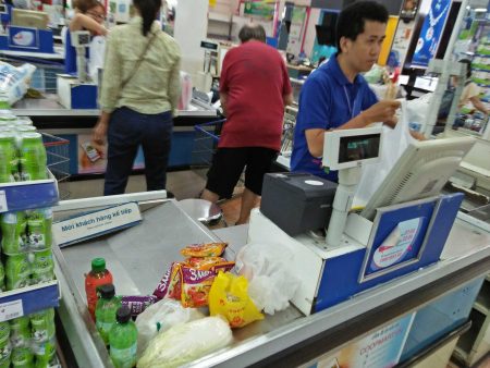 ベトナム スーパーマーケット