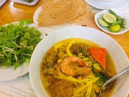 ホーチミン ベトナム麺料理 ミークワン(Mi Quang