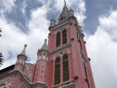 SNSで話題！ベトナム・ホーチミンのピンクのカトリック教会『タンディン教会』をご紹介☆ おすすめの撮り方も！