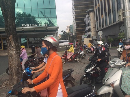 ベトナム　ホーチミン　治安　交通状況