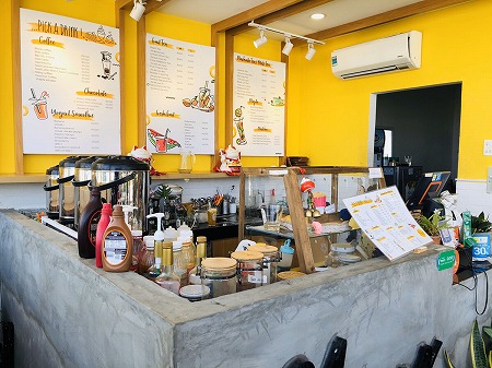 ベトナム　ホーチミン　ルーフトップカフェ　Nắng Rooftop Coffee