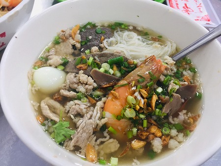 ベトナム　ホーチミン　フーティウ　麺料理　Hủ Tiếu Nam Vang Thành Đạt