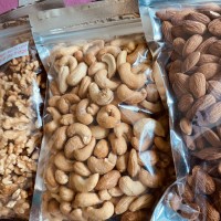 ホーチミンでミックスナッツをお値打ちに入手する方法(タンディン市場)
