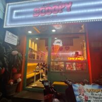 ホーチミン1区にグエンチャイ通りにある可愛らしいアイスクリーム屋さん 「SCOOPY」をご紹介します！