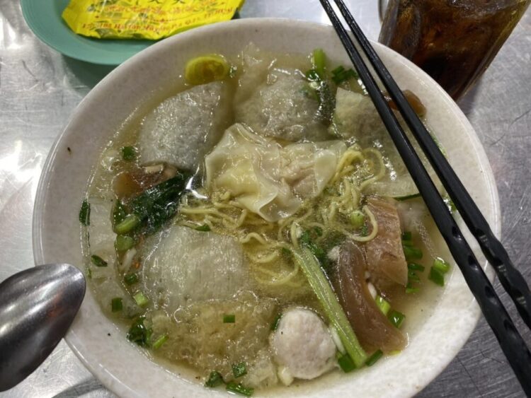 水餃子入り中華麺