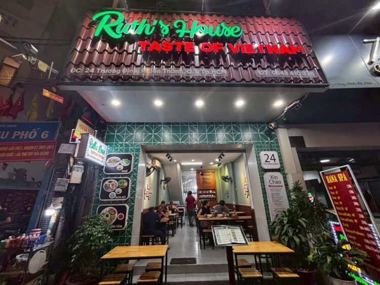 知られざる名店！ホーチミンで見つけたフォーとローカルご飯の隠れ家