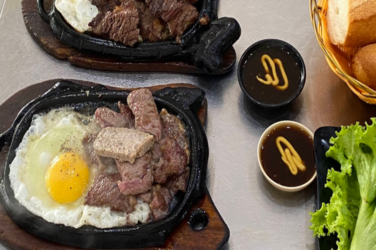【ホーチミン】幸せホルモンでビジネスの成果を最大化しよう！ 極上テンダーロインステーキが食べられるローカルステーキ店のご紹介